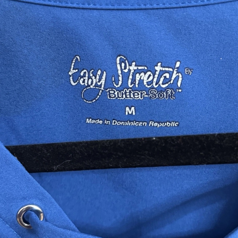 Easy Stretch Butter-Soft Women's Blue Scrub Top Medical Solid Size M - Picture 4 of 4